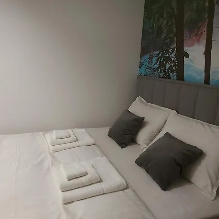 Stan Na Dan - Mrparis - Sa Parking Mestom *