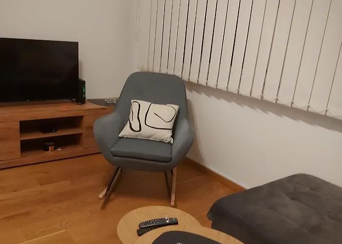 Stan Na Dan - Mrparis - Sa Parking Mestom *