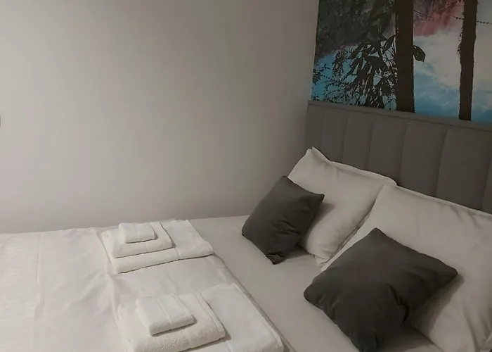 Stan Na Dan - Mrparis - Sa Parking Mestom *